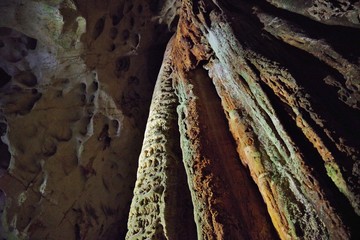 山口県の秋芳洞