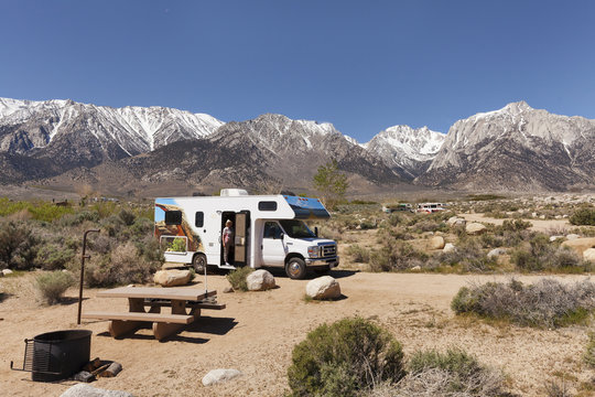 Mit dem Wohnmobil am Tuttle Creek Campground, Alabama Hills, Sierra Nevada
