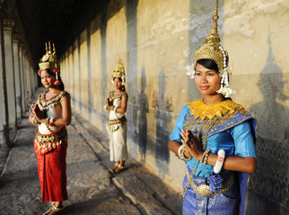Cambodian traditional dancers