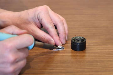 Soldering light-emitting diodes LED own hands