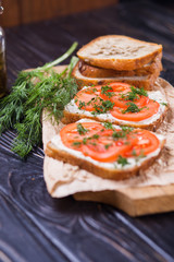 sandwich with tomatoes