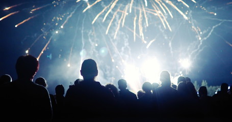 Fototapeta na wymiar Crowd watching fireworks
