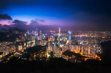 Zelfklevend Fotobehang Illuminated Hong Kong cityscape as seen from Jardine's Lookout, Hong Kong Island © Stripped Pixel