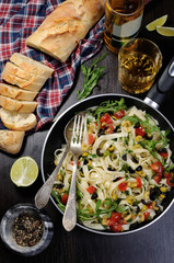 Pasta with olives and tomatoes