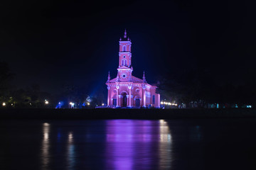 Fototapeta premium タイ国 アユタヤ セントジョセフ教会の夜景ライトアップ