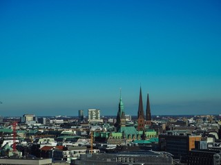 Fototapeta na wymiar Hamburg Rathaus von oben Skyline