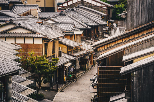 Kyoto streets in Higashiyama District, Japan