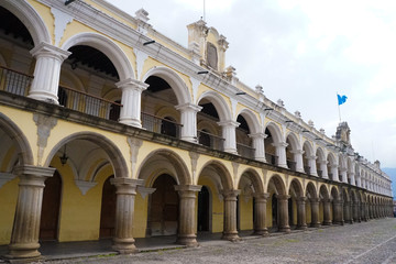 Fototapeta na wymiar View of colonial colorful buildings in Antigua, Guatemala