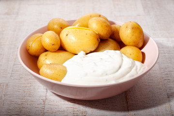 Pellkartoffel mit Quark einfach