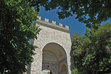 Fototapeta na wymiar Assisi - la Porta Nuova, Umbria