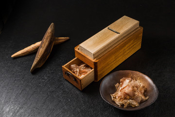 本格枯節　枕崎産鰹節　(katsuobushi) sliced dried bonito