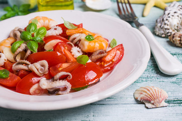 Salad with seafood