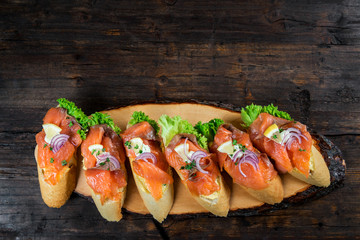 Buffet - Brötchen - Sandwich - Platte - Wurst - Käse - Lachs