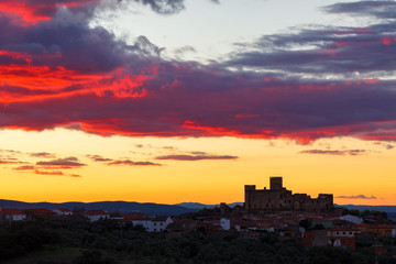 Fototapeta premium Silhouette of a amazing castle