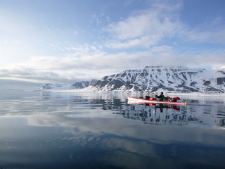 Arctique iceberg canoë Kayak expédition 