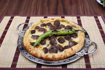 kavurmalı karadeniz pide