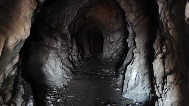 Miniera sotterranea di piombo e rame