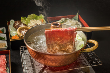 高級和牛でしゃぶしゃぶ　Shabu-shabu hot pot Japanese beef