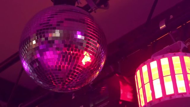 Slow Motion Disko Ball Spirit