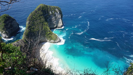 kelingking_beach_nusa_penida