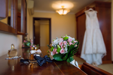 groom's accessories