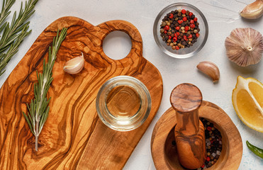 Cutting board and spice for cooking.
