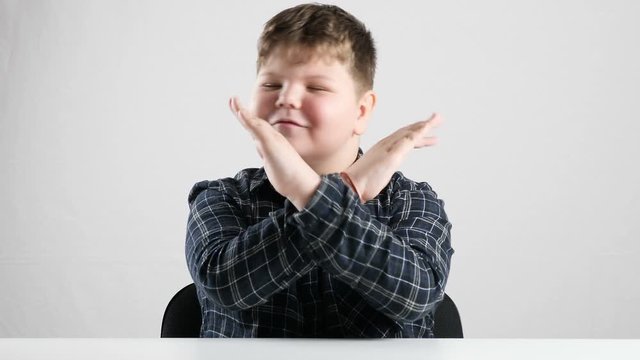 Young fat boy showing no sign 50 fps