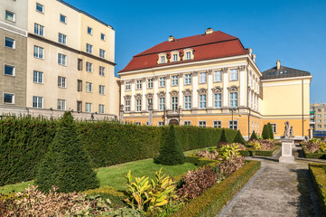 Fototapeta na wymiar Garden of the City Museum of Wrocław. 