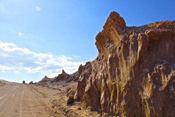 【チリ】アタカマ砂漠の「月の谷」