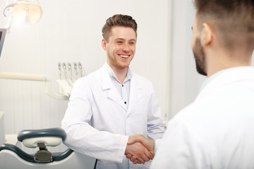 Obraz premium Two doctors meeting