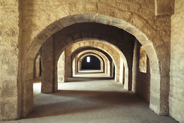 Fototapeta na wymiar Arches in an ancient castle.