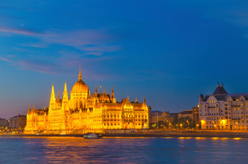 Fototapeta na wymiar Parliament Building in Budapest