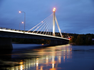 Fototapeta na wymiar Jatkankynttila Bridge in twight