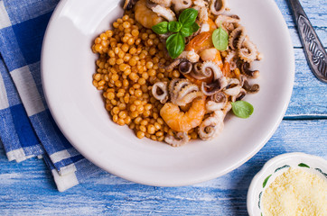 Seafood with shallow paste