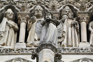 L'angle sonneur de la cathédrale d'Amiens