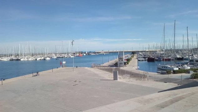 Time Lapse Barcos Atracando en el puerto deportivo de Valencia