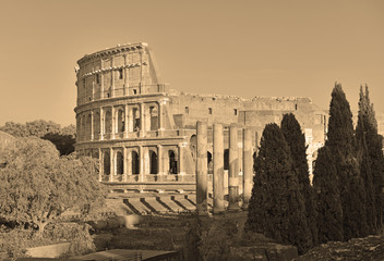 Fototapety  Rzymskie Koloseum w tonacji sepii Rzym Włochy