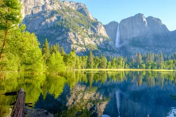 Keuken spatwand met foto Merced River and Yosemite Falls landscape © haveseen