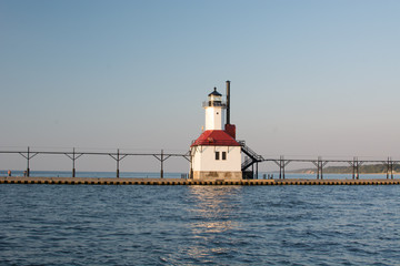 Fototapeta na wymiar Lake Michigan Lighthouse