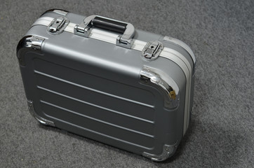 Metal tool case