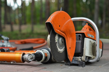 abrasive cutting for rescue in incident