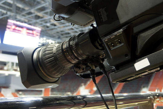 TV camera for broadcast Handball.
