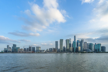 Fototapeta na wymiar shanghai skyline undge blue sky with reflection, China