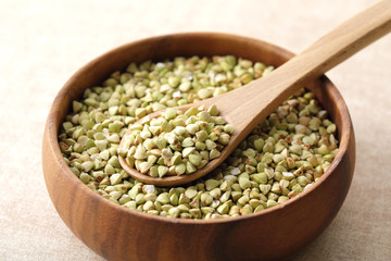 蕎麦の実　Buckwheat seeds