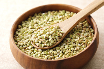 蕎麦の実　Buckwheat seeds