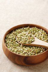 蕎麦の実　Buckwheat seeds