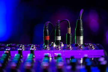 Audio jack Dj mixer dj mix music on the console the dj s hand