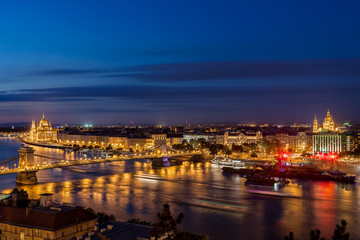 Obraz premium Budapest City By Night in Hungary