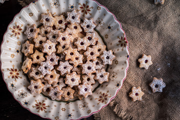 Plätzchen mit Füllung