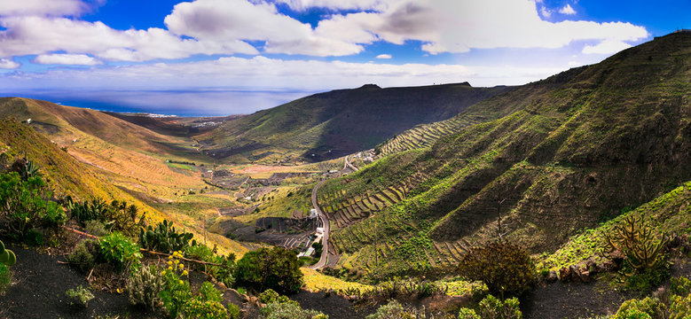 impressive landscapes of volcanic Lanzarote. Canary islands